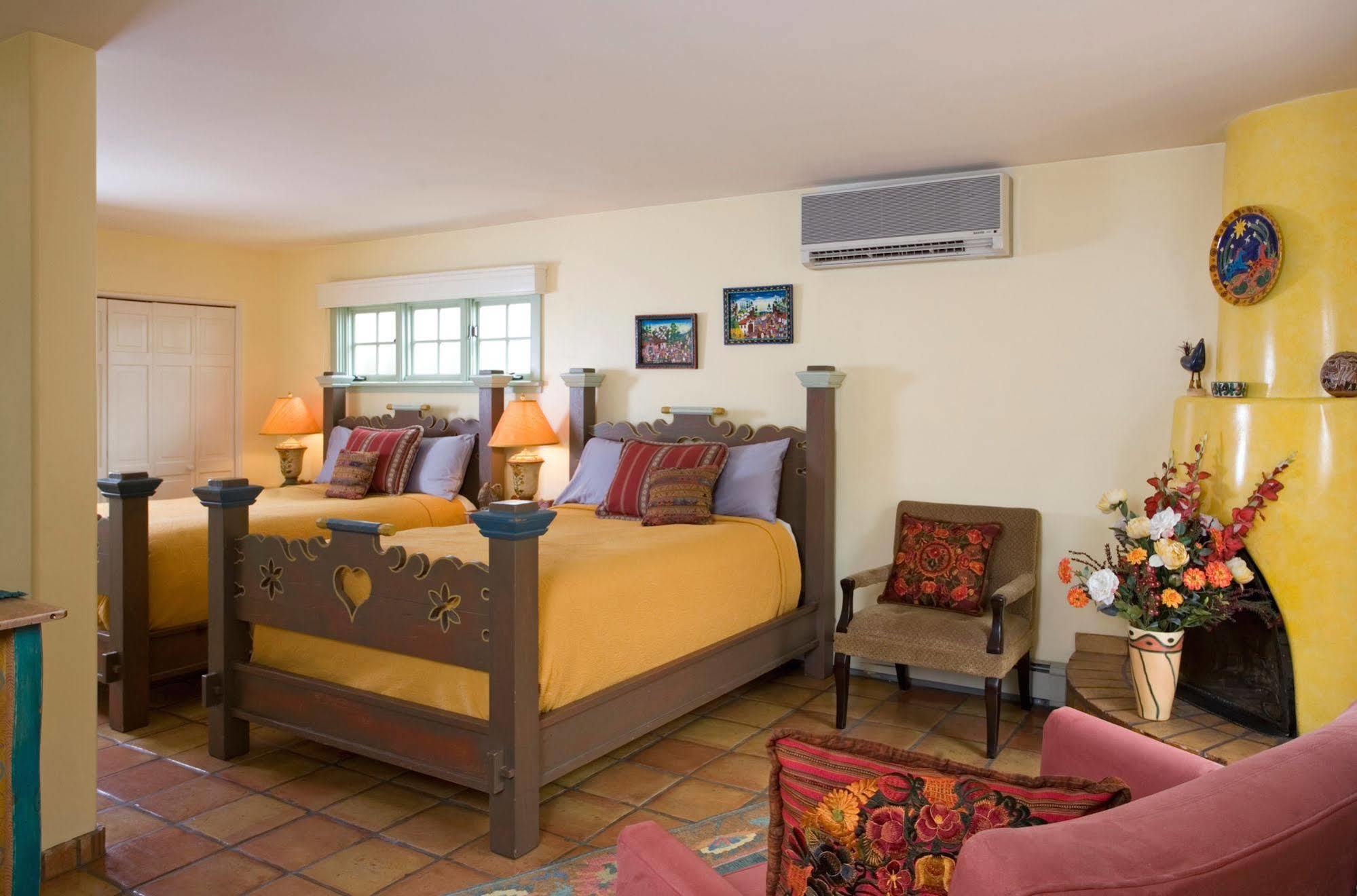 El Farolito B&B Inn サンタフェ エクステリア 写真